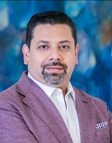 Dr. Carlos Humberto Briones Landa